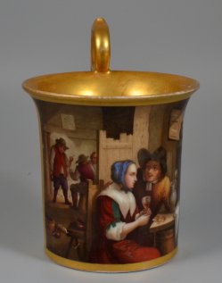 1715 Tasse vorn