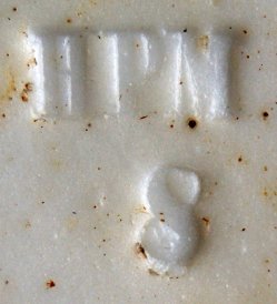 1362-2 HPM 8 Spinneri mit Kind am Fenster Marke