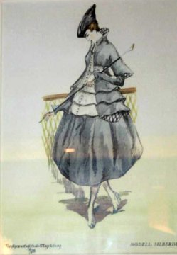 Kunstgewerbeschule Magdeburg, um 1920, Mode-Klasse Prof. Bosselt, Kleid Modell „Silberdistel“