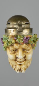 D2853 Kleine Porzellanpfeife „Bacchus“ mit festem Abzug, D2853