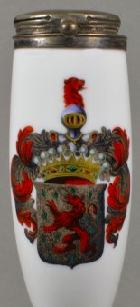 Wappen eines Grafen, Porzellanmalerei, Pfeifenkopf, D1085
